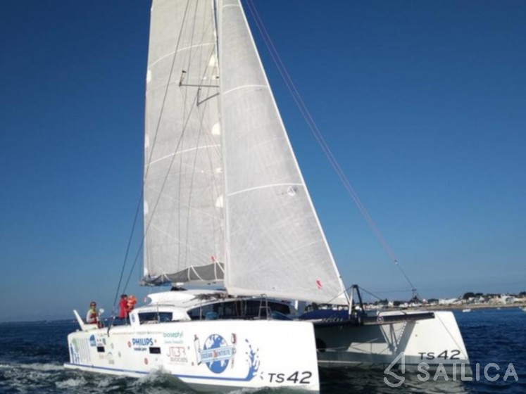 TS 42 - Yacht Charter Sailica