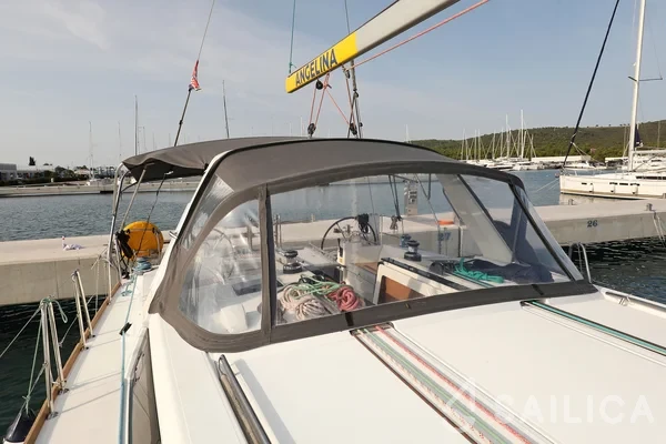 Oceanis 45 - Yacht Charter Sailica