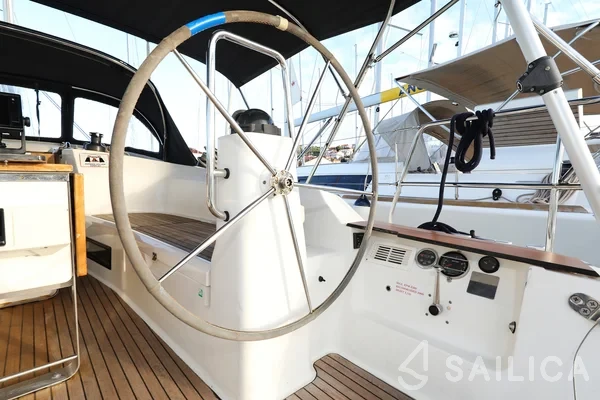 Bavaria 40 Cruiser - Yacht Charter Sailica