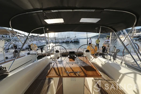 Bavaria 40 Cruiser - Yacht Charter Sailica