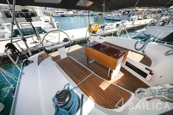 Bavaria 45 Cruiser - Yacht Charter Sailica