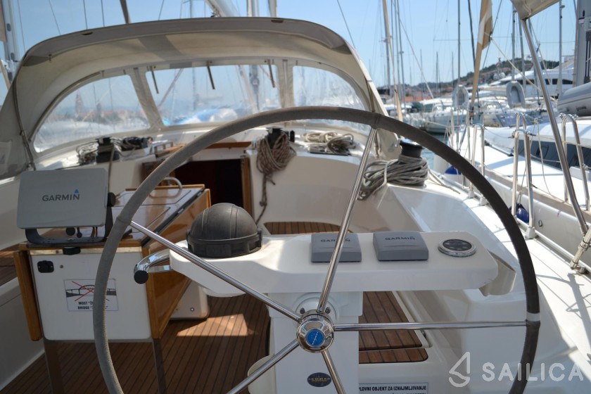 Bavaria 45 Cruiser - Yacht Charter Sailica