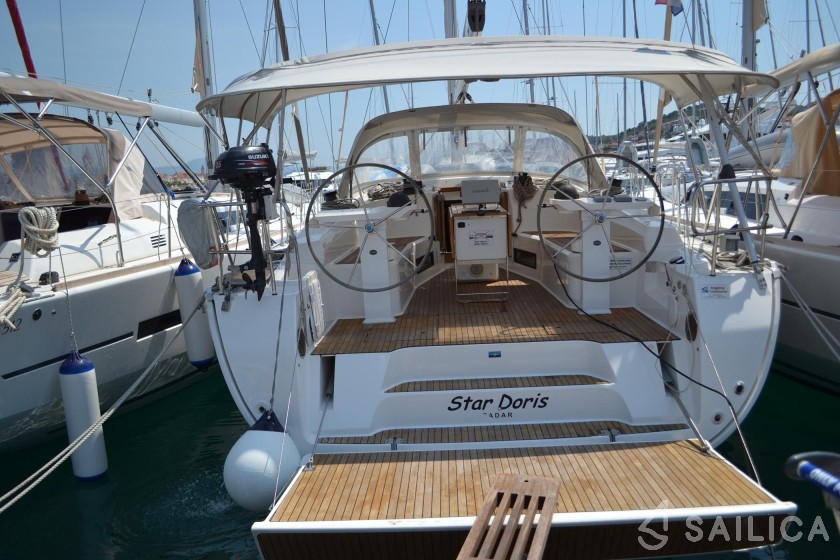 Bavaria 45 Cruiser - Yacht Charter Sailica