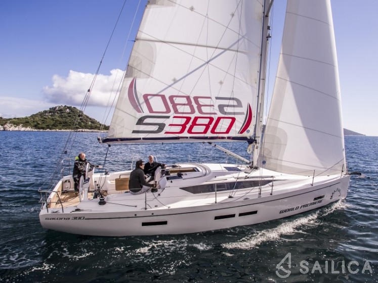 Salona 380 - Yacht Charter Sailica