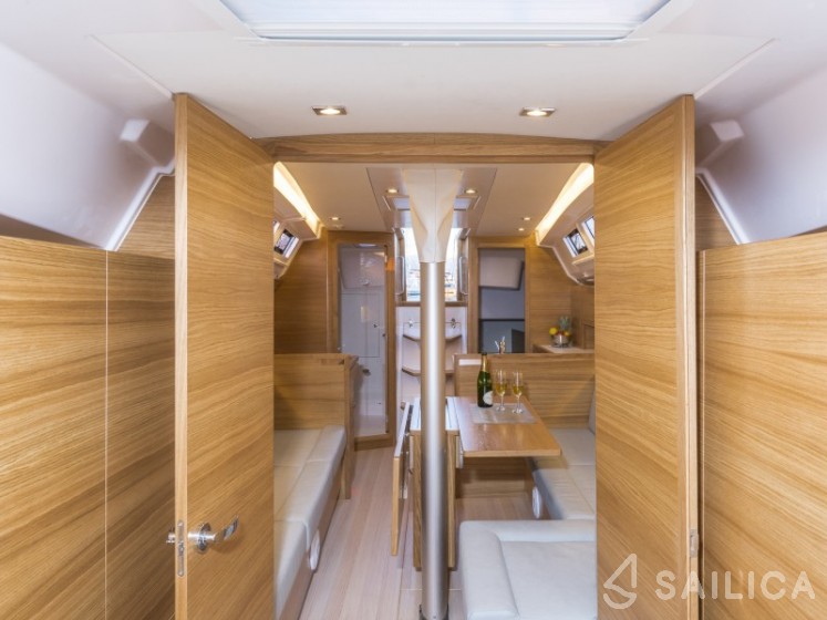 Salona 380 - Yacht Charter Sailica