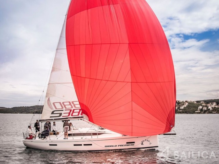 Salona 380 - Yacht Charter Sailica