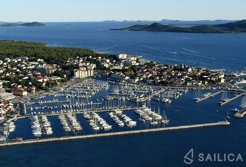 Gib Sea 51 - Yacht Charter Sailica