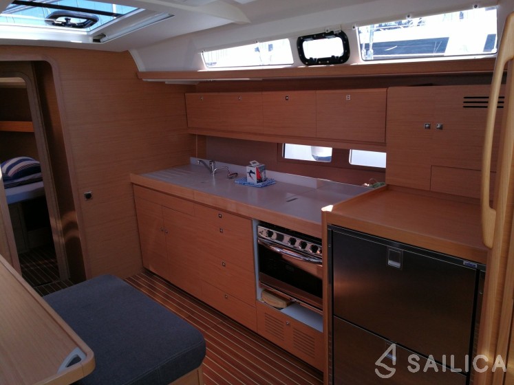 Dufour 460 GL - Yacht Charter Sailica