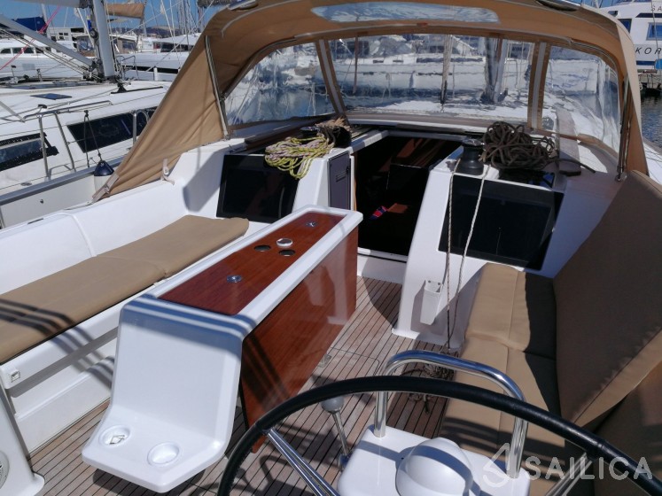 Dufour 460 GL - Yacht Charter Sailica