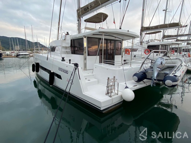 Bali 4.3 - Yacht Charter Sailica