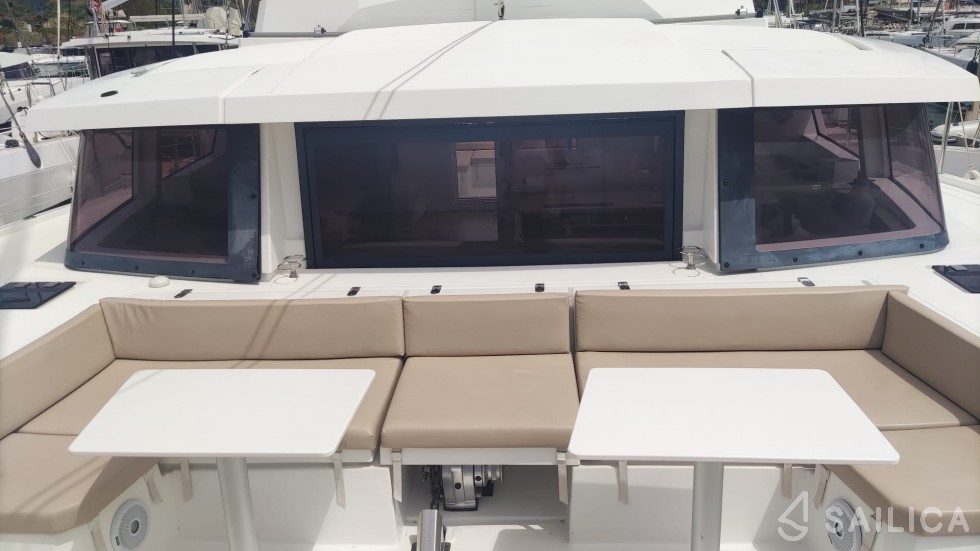 Bali 4.3 - Yacht Charter Sailica