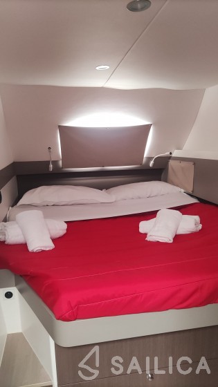 Bali 4.3 - Yacht Charter Sailica
