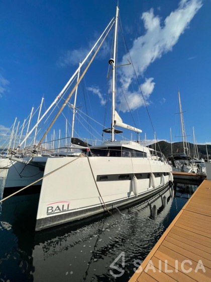 Bali 4.3 - Yacht Charter Sailica