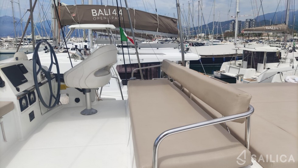 Bali 4.3 - Yacht Charter Sailica