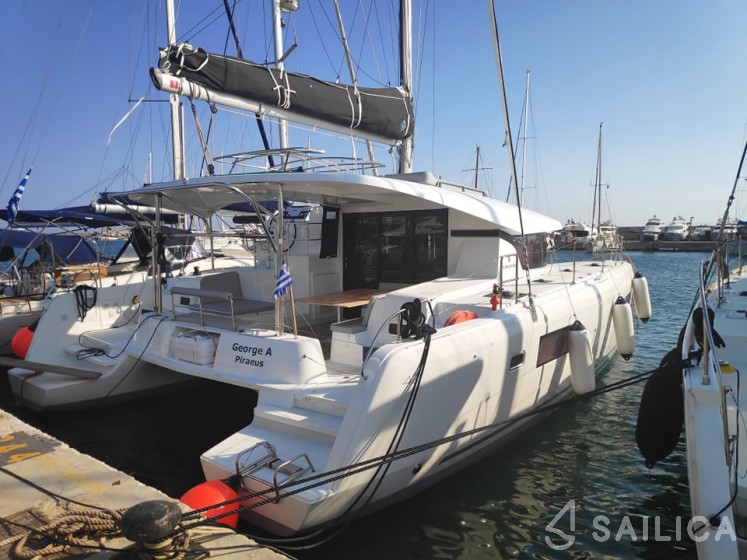 Lagoon 42 - Yacht Charter Sailica