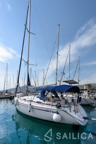 Bavaria 33 Cruiser - Yacht Charter Sailica