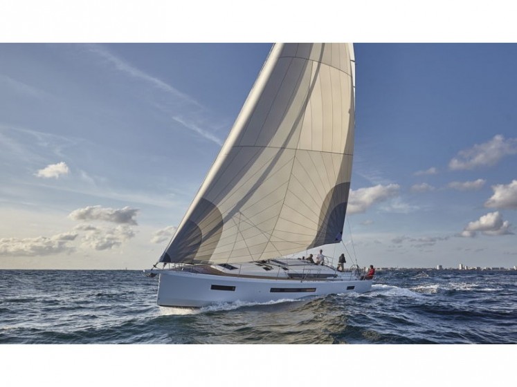 Jeanneau 51 - Yacht Charter Sailica