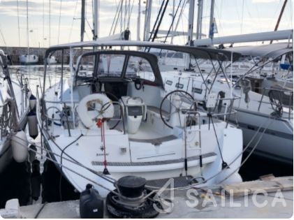 Sun Odyssey 42 i - Yacht Charter Sailica