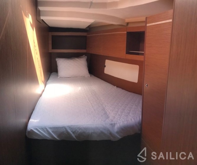 Oceanis 46.1 - Yacht Charter Sailica