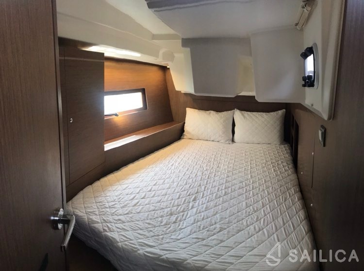Oceanis 46.1 - Yacht Charter Sailica
