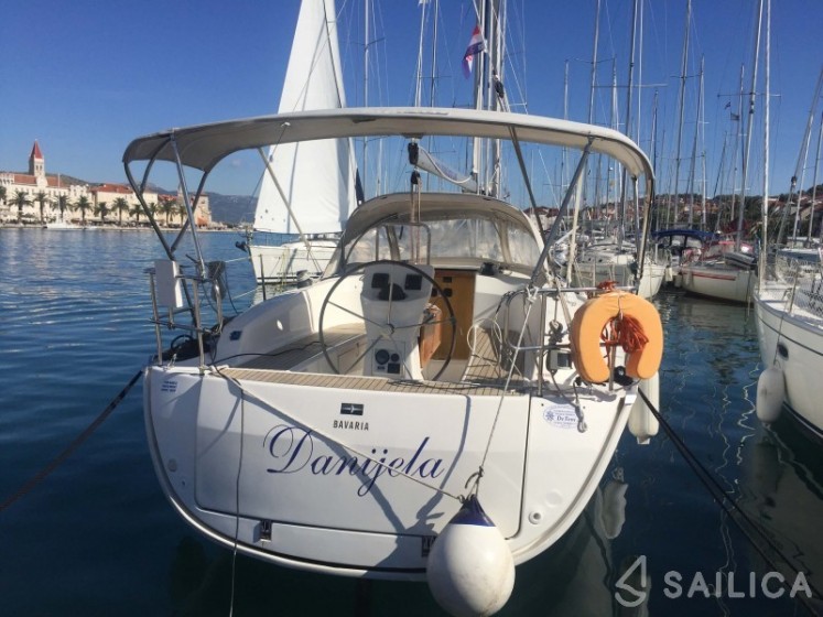 Bavaria Cruiser 32 - Yacht Charter Sailica