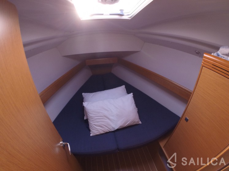 Sun Odyssey 36i - Yacht Charter Sailica