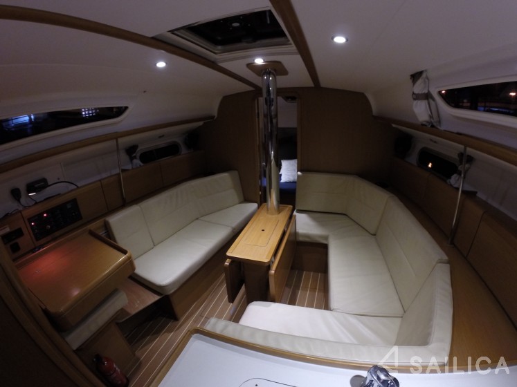 Sun Odyssey 36i - Yacht Charter Sailica