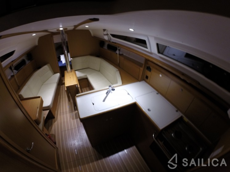 Sun Odyssey 36i - Yacht Charter Sailica