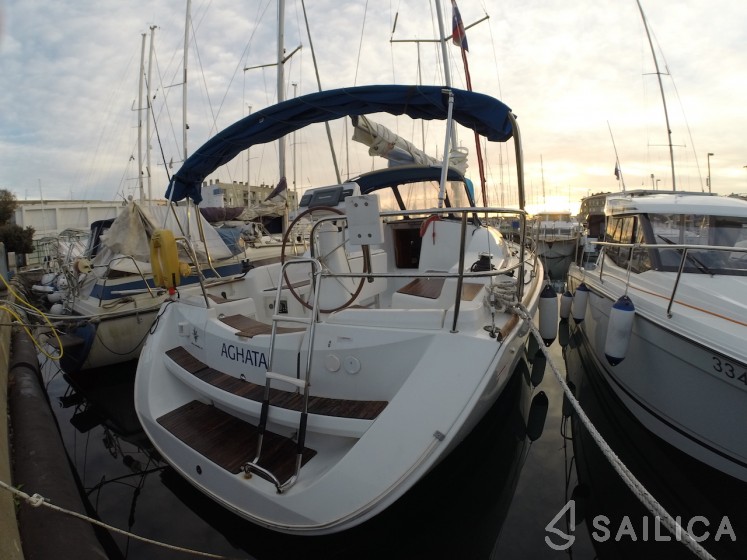 Sun Odyssey 36i - Yacht Charter Sailica