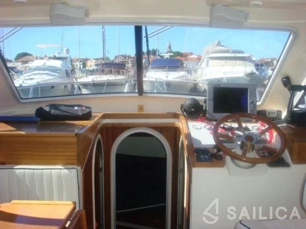 Vektor 950 - Yacht Charter Sailica