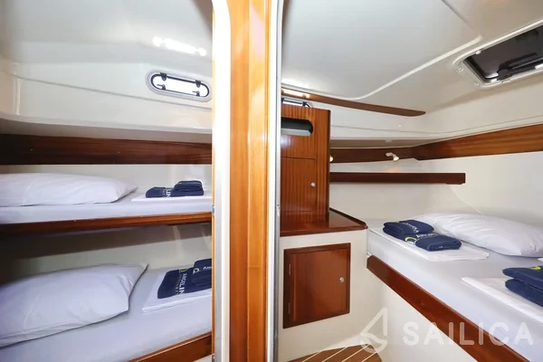 Vektor 950 - Yacht Charter Sailica