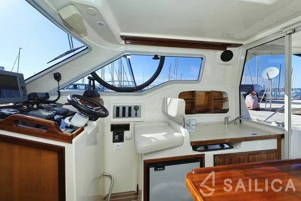 Vektor 950 - Yacht Charter Sailica