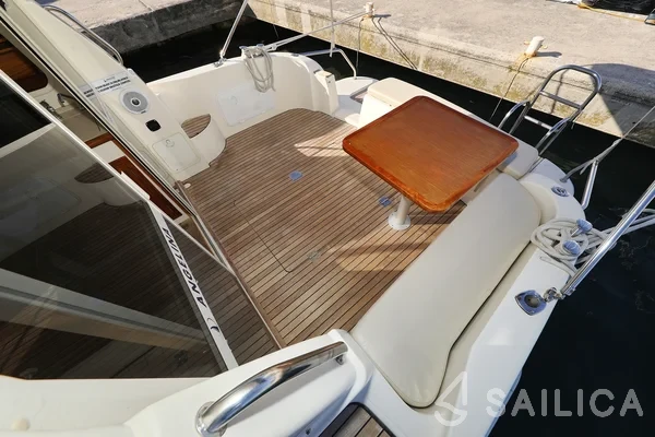 Vektor 950 - Yacht Charter Sailica