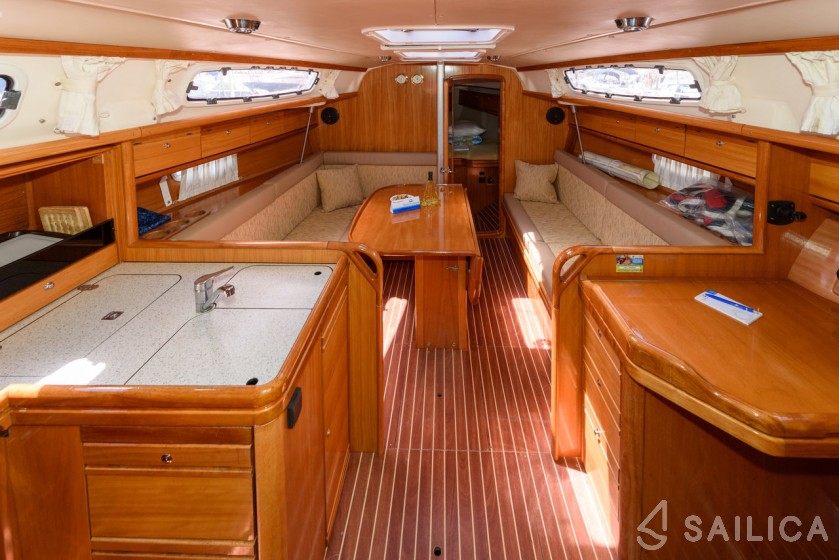Bavaria 34 Cruiser - Yacht Charter Sailica