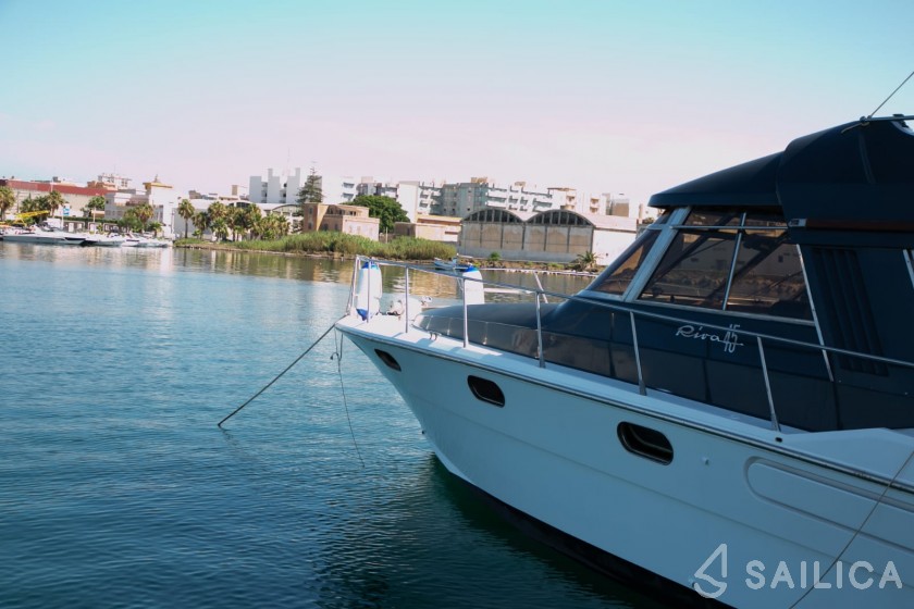 Riva 45 SuperAmerica - Yacht Charter Sailica