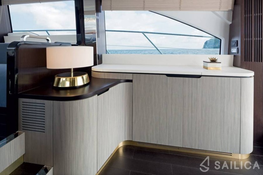 Azimut 55 - Yacht Charter Sailica