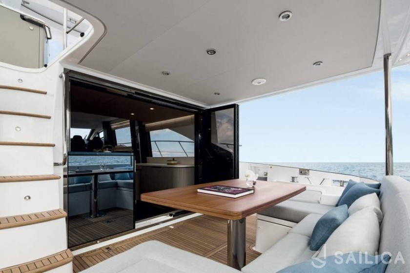 Azimut 55 - Yacht Charter Sailica
