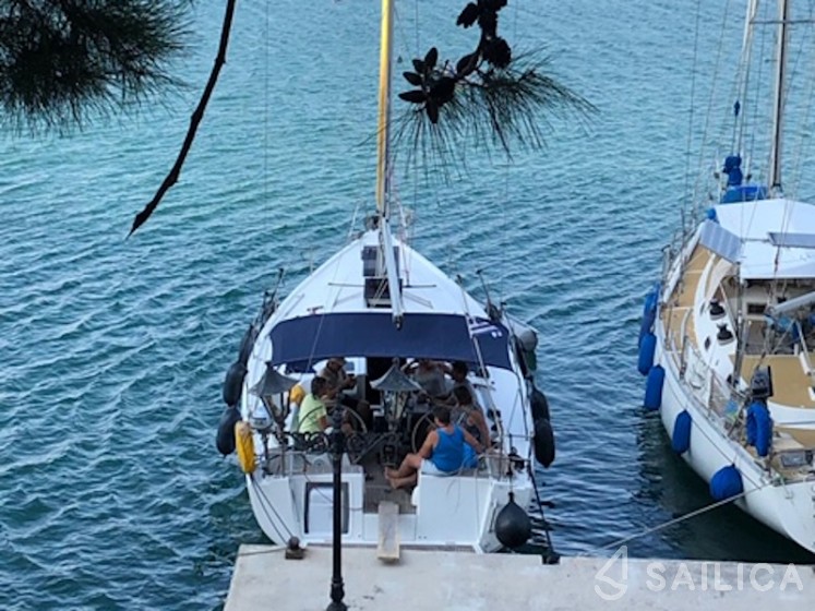 Hanse 385 - Yacht Charter Sailica