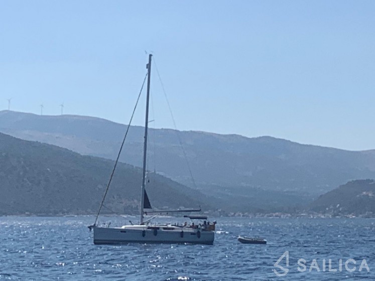 Hanse 385 - Yacht Charter Sailica