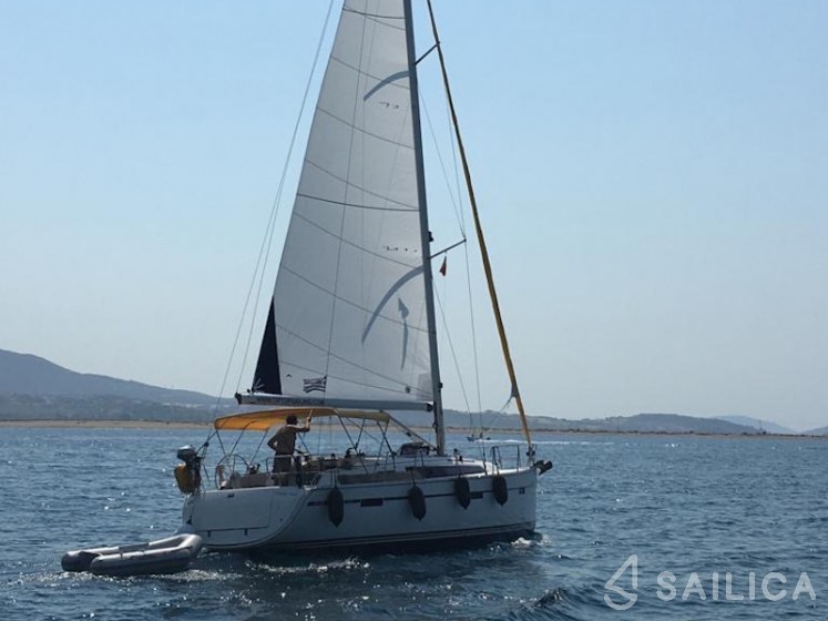 Bavaria 37 Cruiser - Yacht Charter Sailica