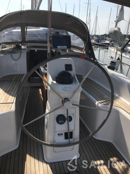 Bavaria 33 Cruiser - Yacht Charter Sailica