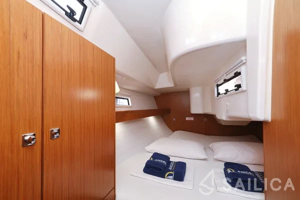 Bavaria 33 Cruiser - Yacht Charter Sailica