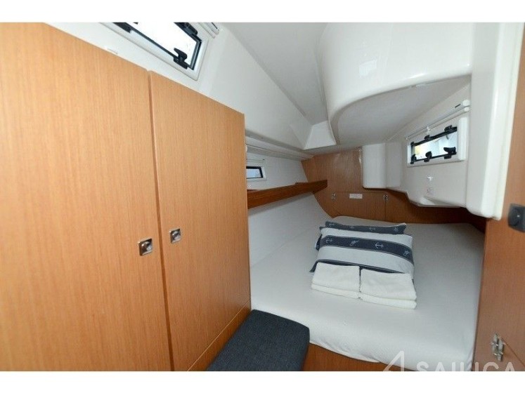 Bavaria 33 Cruiser - Yacht Charter Sailica