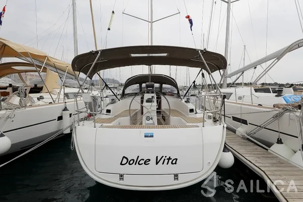 Bavaria 33 Cruiser - Yacht Charter Sailica