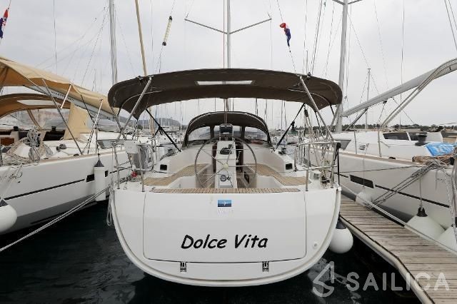 Bavaria 33 Cruiser - Yacht Charter Sailica