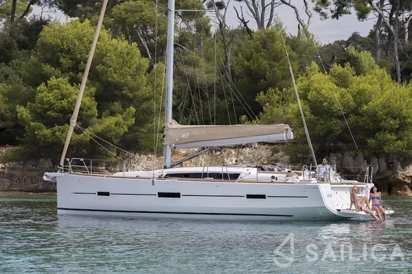 Dufour 460 GL - Yacht Charter Sailica