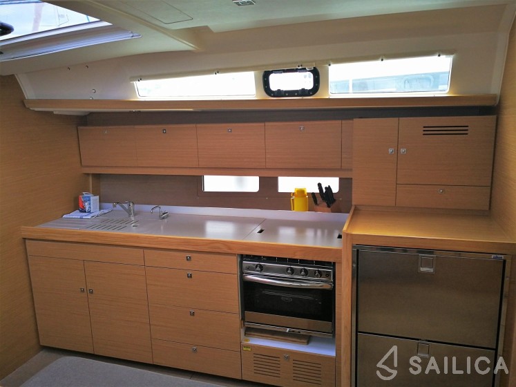 Dufour 460 GL - Yacht Charter Sailica