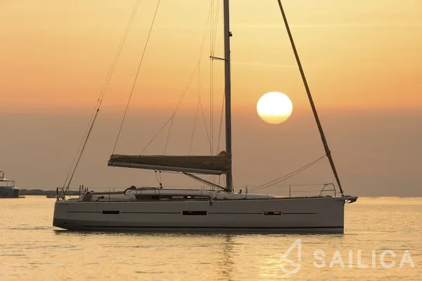 Dufour 460 GL - Yacht Charter Sailica
