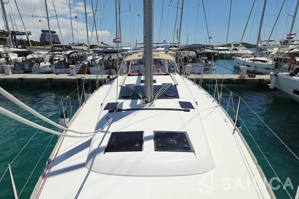 Dufour 460 GL - Yacht Charter Sailica