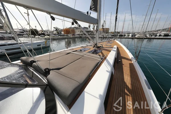Hanse 575 - Yacht Charter Sailica